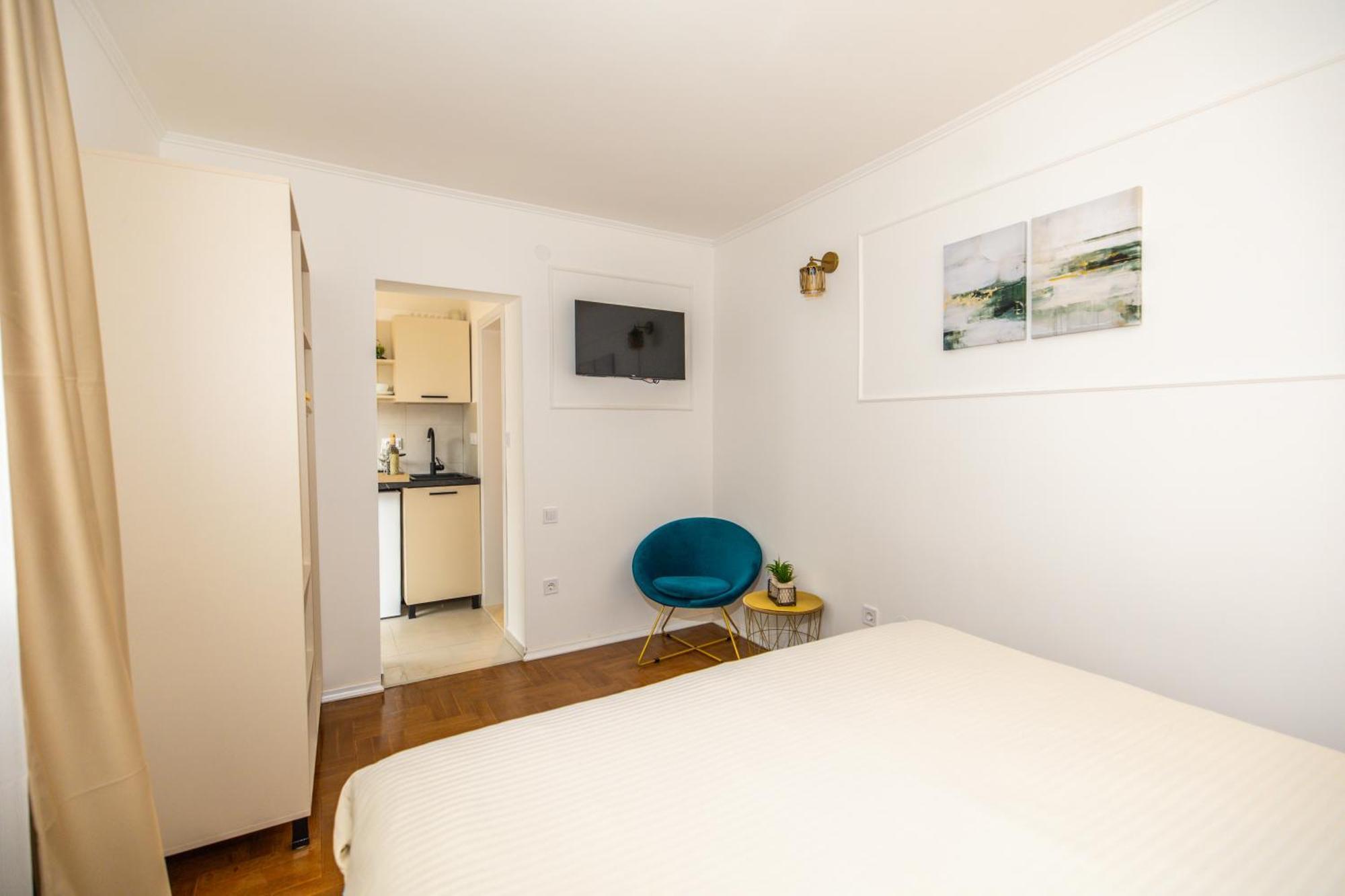 Apartments Irena Бечичи Экстерьер фото