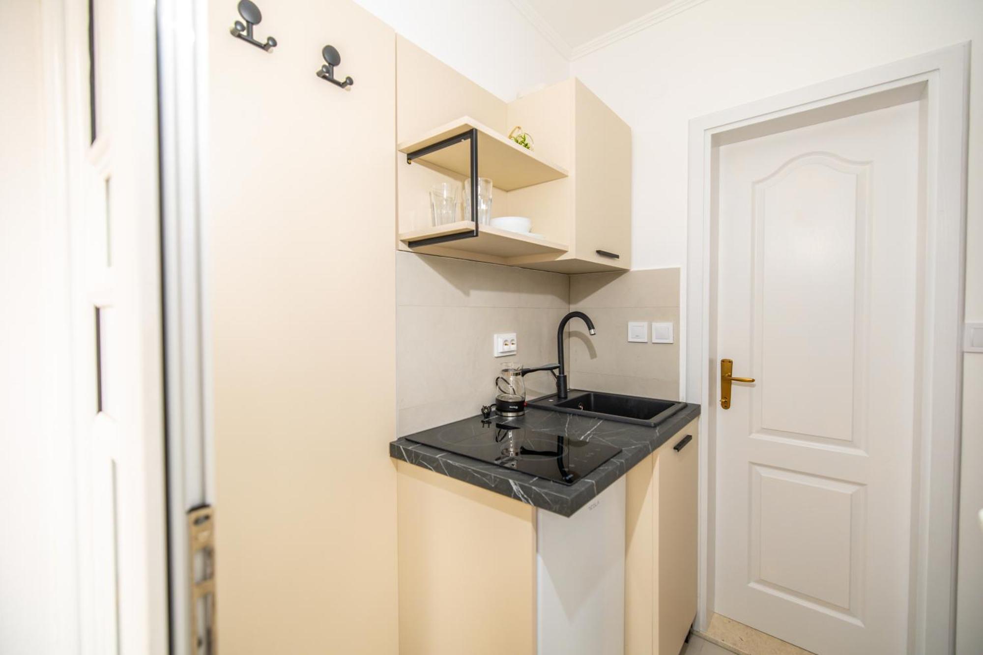 Apartments Irena Бечичи Экстерьер фото